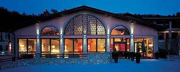 Meridiana Country Hotel Каленцано