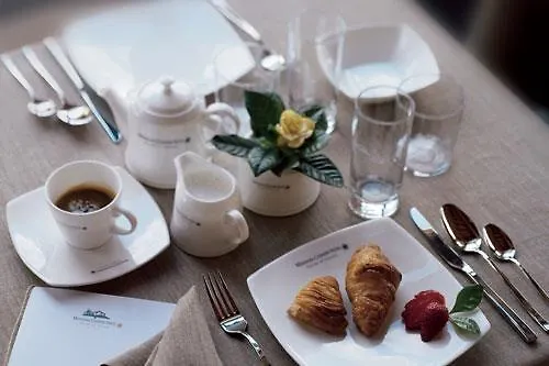 Meridiana Country Hotel Calenzano 4*,